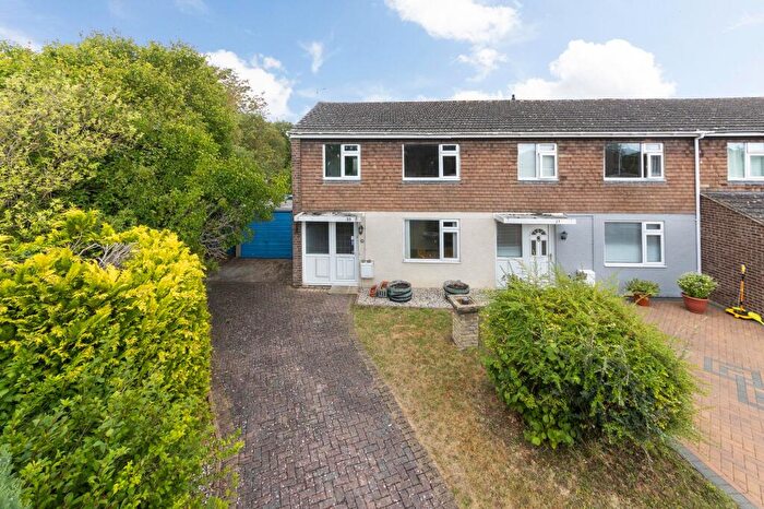 3 Bedroom Terraced House For Sale In Watson Crescent, Wootton, OX13