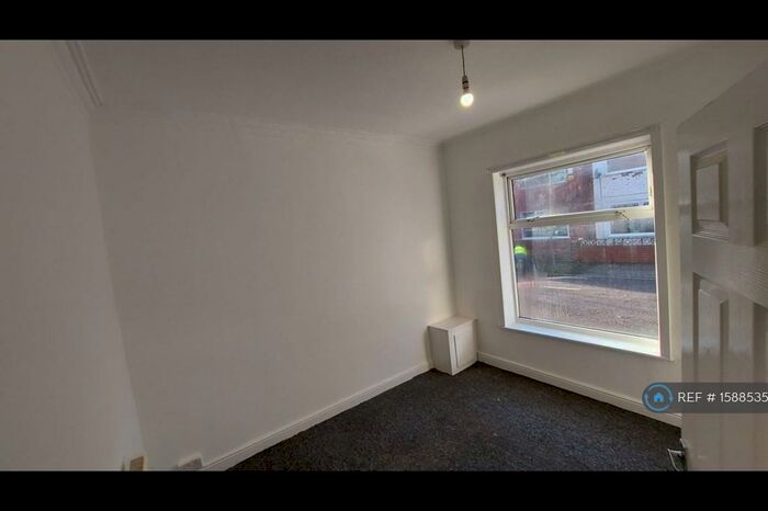 3 Bedroom Terraced House To Rent In Holtby Street, Manchester, M9