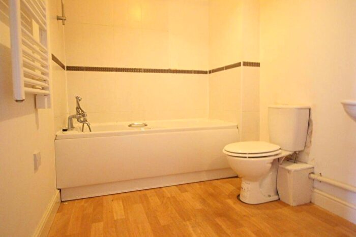 2 Bedroom Flat To Rent In Braunston Close, Hunsbury Hill -, NN4
