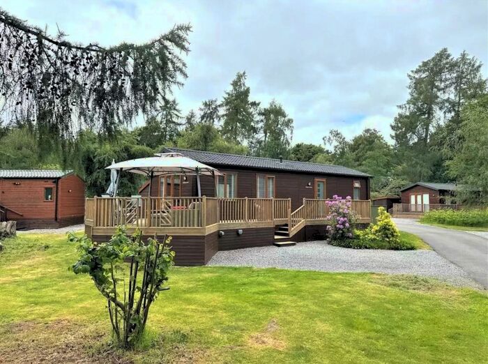 2 Bedroom Mobile/park Home For Sale In York Road, Escrick, York, YO19