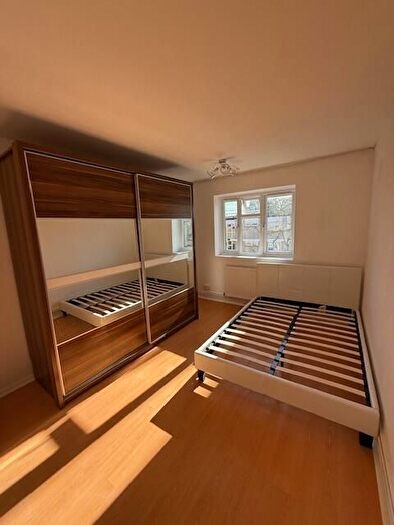 2 Bedroom Flat To Rent In Brook Road, London, N8