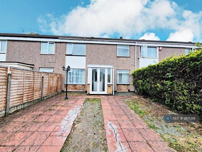 3 Bedroom Terraced House To Rent In Cypress Way, Birmingham, B31