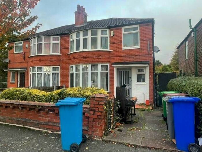 3 Bedroom Private Hall To Rent In School Grove (), Withington, Manchester, M20
