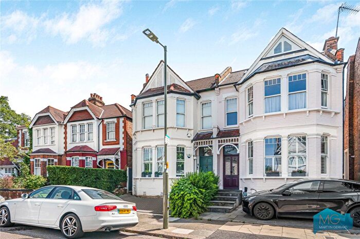 2 Bedroom Flat For Sale In Stanhope Avenue, Finchley, London, N3