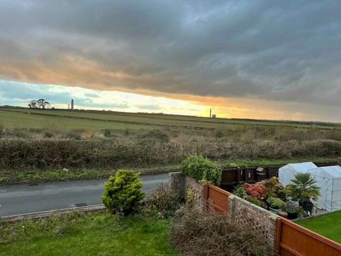 3 Bedroom Property To Rent In Fonmon Road, Rhoose, Vale Of Glamorgan, CF62