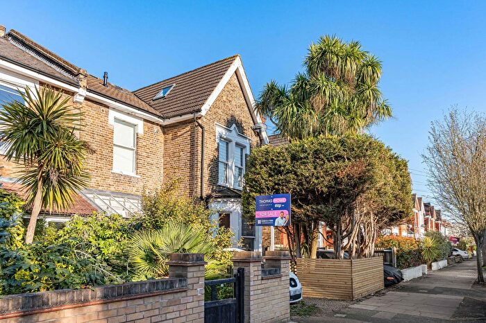 2 Bedroom Flat For Sale In Tremaine Road, Anerley, SE20