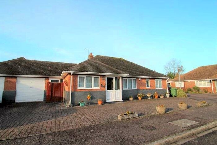 3 Bedroom Property To Rent In Comp Gate, Eaton Bray, Bedfordshire, LU6