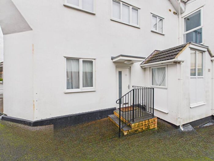 1 Bedroom Apartment For Sale In Malt House Place, Green Drift, Royston, SG8