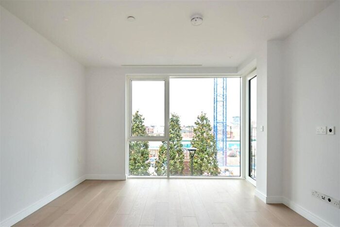 1 Bedroom Flat To Rent In Fairview House, Fulham, SW6