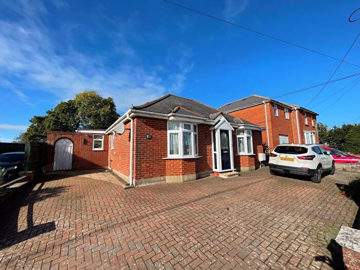 2 Bedroom Property To Rent In Cowes Road, Newport, PO30