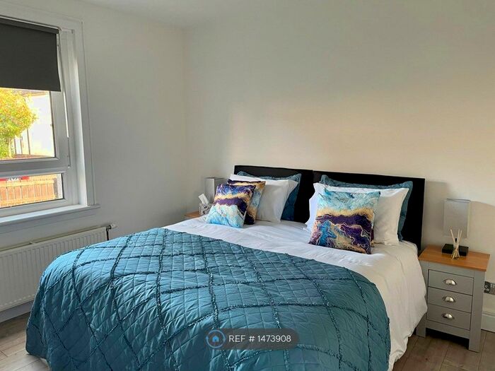 2 Bedroom Flat To Rent In Sanderson Avenue, Uddingston, Glasgow, G71