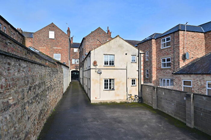 1 Bedroom Apartment To Rent In Crown Court, Water Skellgate, Ripon, HG4