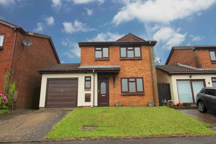 3 Bedroom Detached House To Rent In Maywood, Brynna, CF72