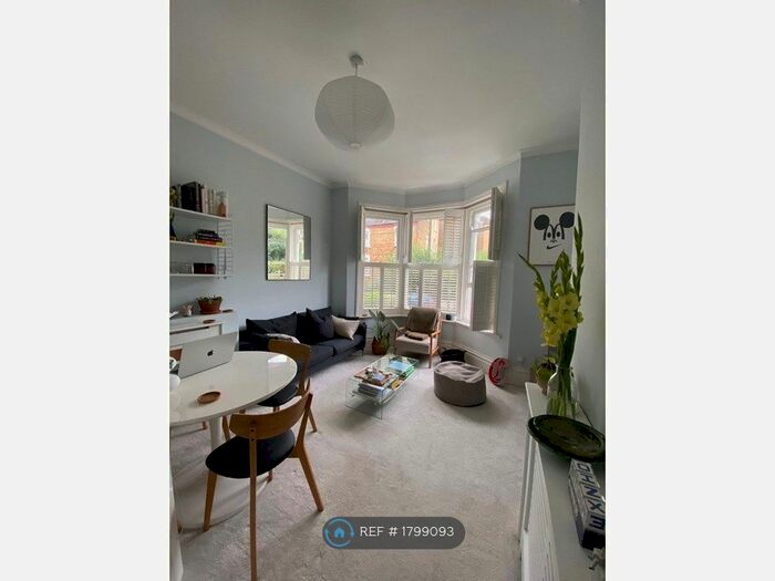 1 Bedroom Flat To Rent In Brockley, London, SE4