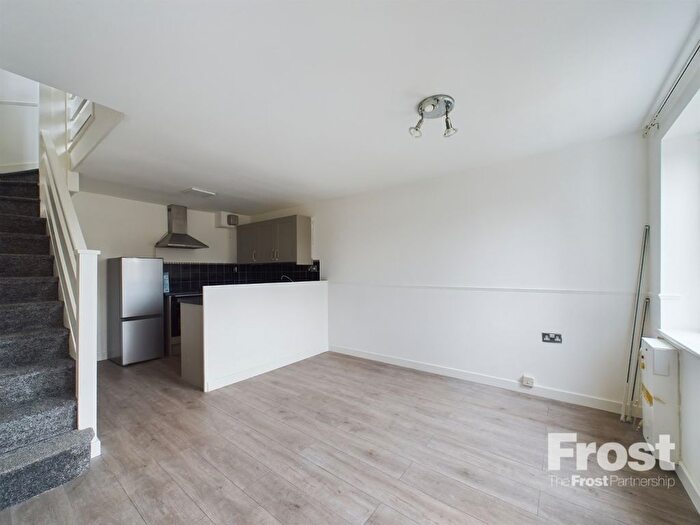 1 Bedroom Terraced House To Rent In Shellfield Close, Staines-Upon-Thames, Surrey, TW19