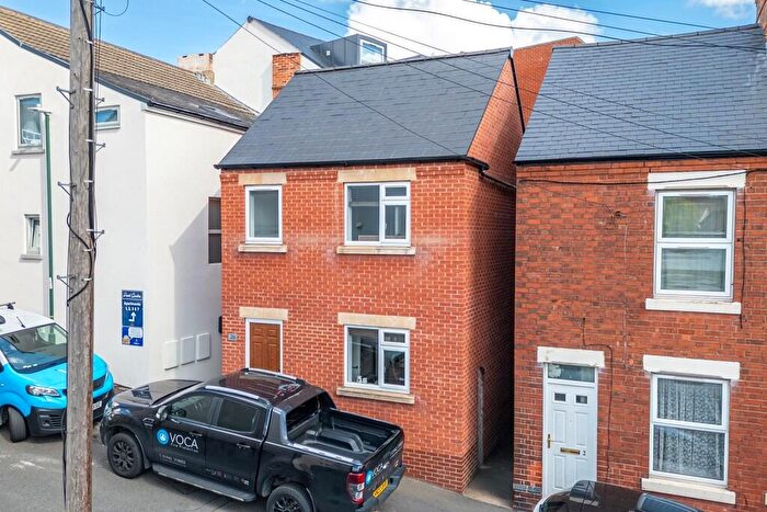 2 Bedroom Detached House For Sale In Querneby Avenue, Nottingham, NG3