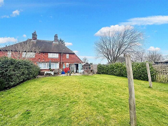 1 Bedroom Flat For Sale In Austens, Heyshott, Midhurst, West Sussex, GU29