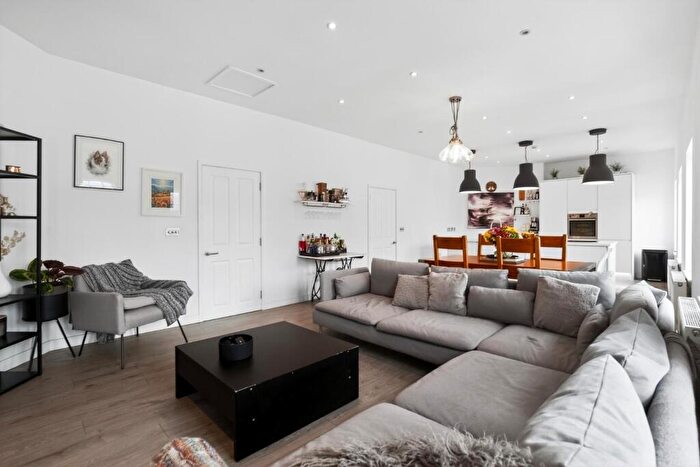 3 Bedroom Apartment For Sale In Carlton House, High Street, Knaresborough, HG5