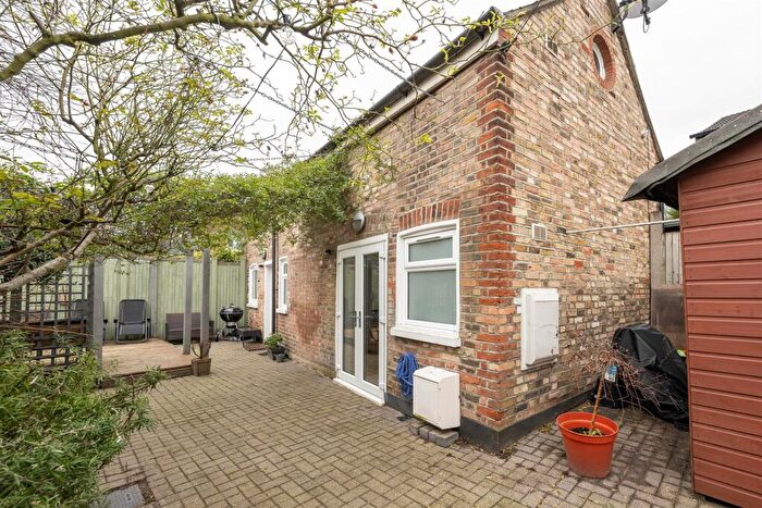 1 Bedroom House For Sale In Lansdowne Road, Walthamstow, E17