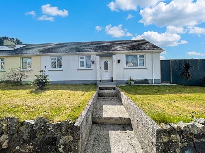 3 Bedroom Semi-Detached Bungalow For Sale In Trethern Close, Troon, TR14