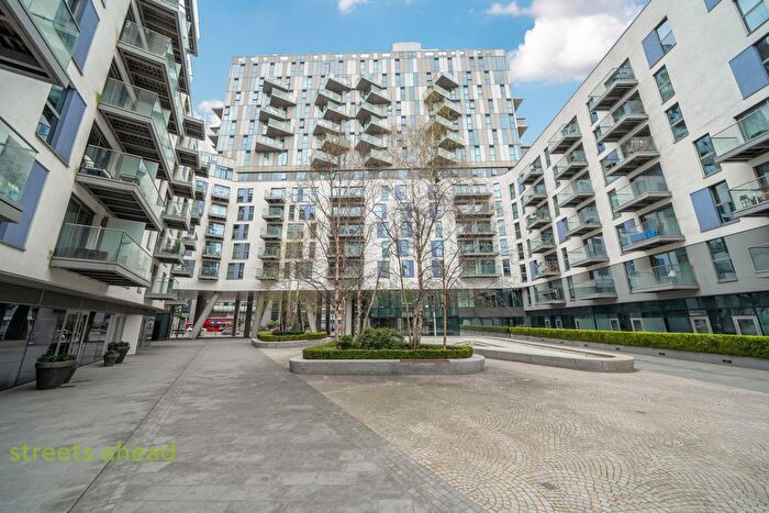 2 Bedroom Flat For Sale In Saffron Central Square, East Croydon, CR0