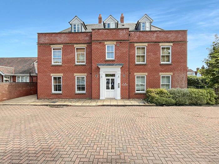 2 Bedroom Flat To Rent In Colchester, Essex, CO1