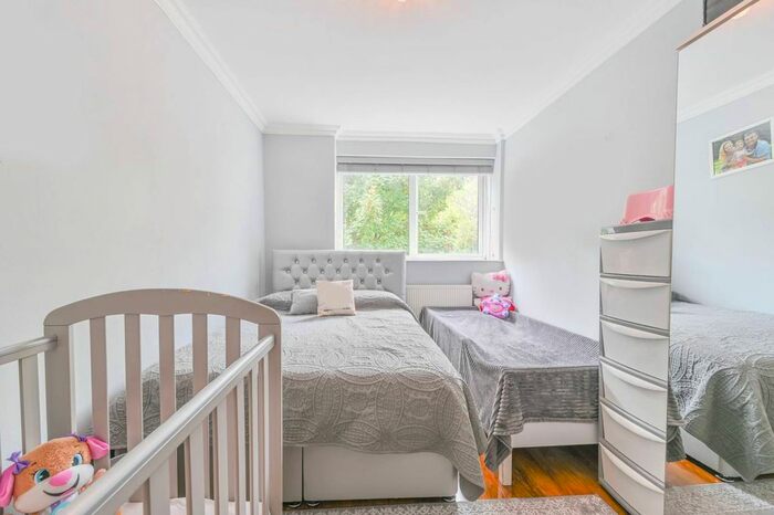 1 Bedroom Flat For Sale In Elias Place, Oval, London, SW8
