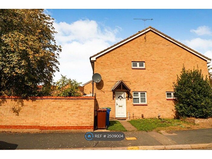 1 Bedroom End Of Terrace House To Rent In Kiln Way, Badgers Dene, Grays, RM17