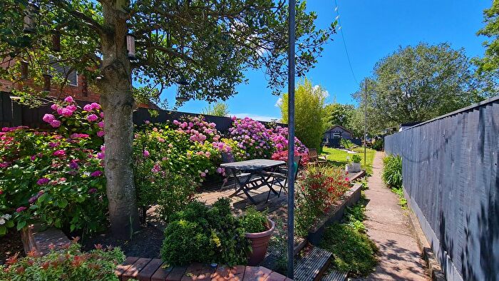 2 Bedroom End Of Terrace House For Sale In Sunnybank, Dinas Powys, CF64