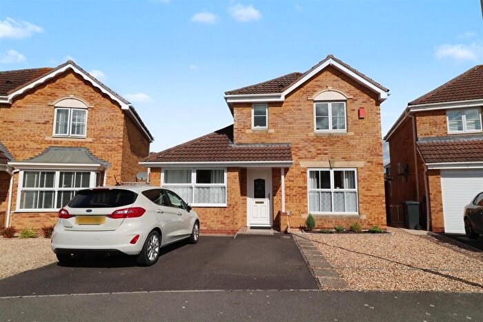 3 Bedroom Detached House For Sale In Parsonage Road, Paxcroft Mead, Trowbridge, BA14