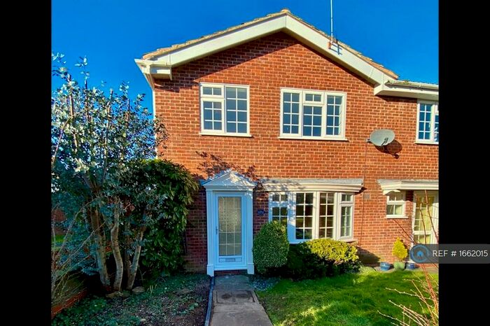 3 Bedroom End Of Terrace House To Rent In Croft Rise, East Bridgford, Nottingham, NG13