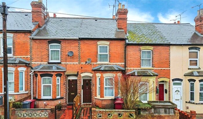 4 Bedroom Terraced House For Sale In Shaftesbury Road, Reading, Berkshire, RG30