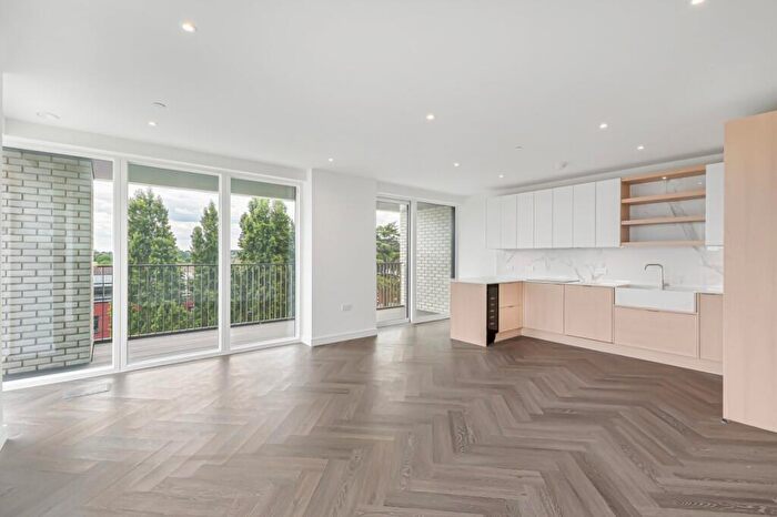 3 Bedroom Flat To Rent In Lindley House, Henshaw Parade, NW9