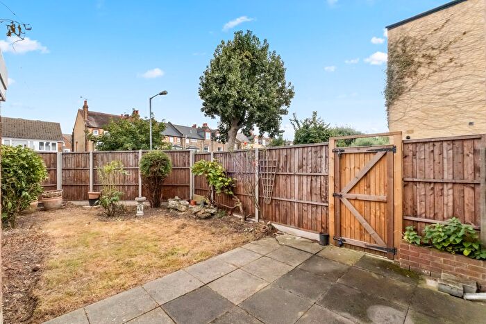 3 Bedroom End Terrace House For Sale In Drakefield Road, SW17