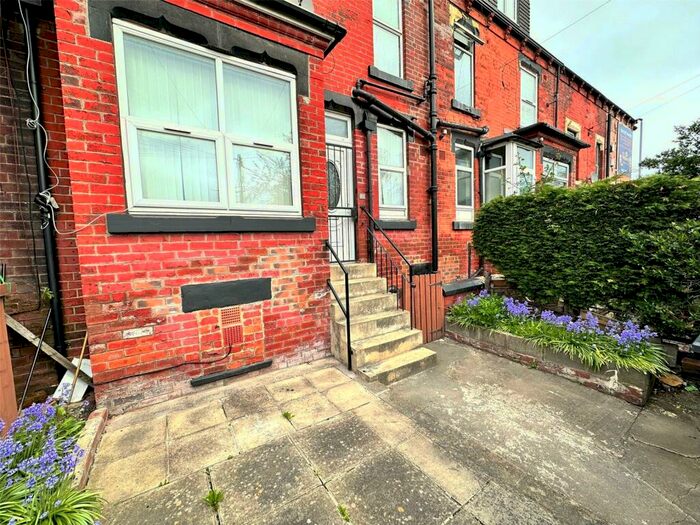 2 Bedroom Terraced House To Rent In Brownhill Terrace, Harehillls, Leeds, LS9