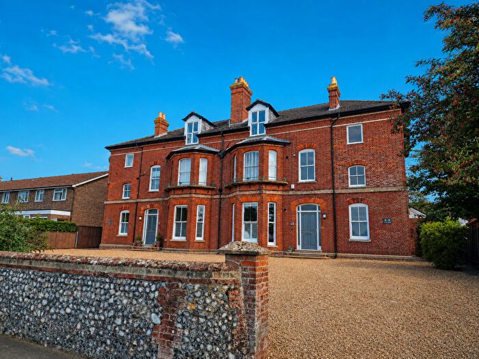2 Bedroom Apartment For Sale In Park Road, Cromer, NR27