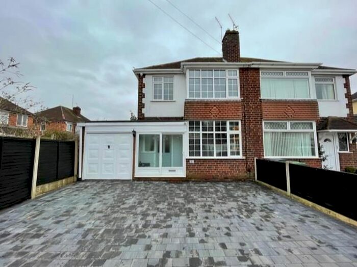 3 Bedroom Semi-Detached House To Rent In Griffin Avenue, Kidderminster DY10