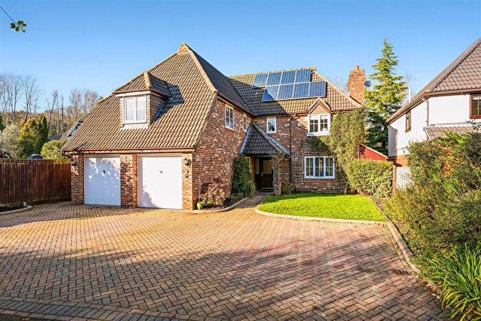 5 Bedroom Detached House For Sale In Shire Close, Whiteley, PO15