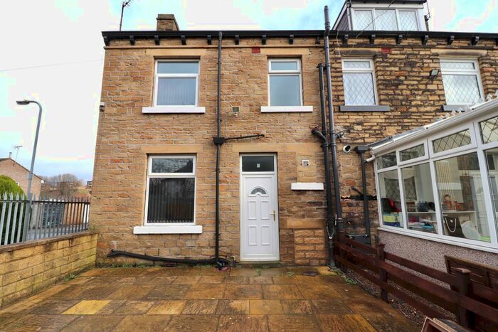 1 Bedroom Flat To Rent In Flat, Briarfield Road, Bradford, BD18