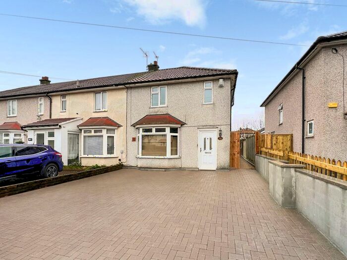 3 Bedroom Terraced House To Rent In Briset Road, Eltham, SE9