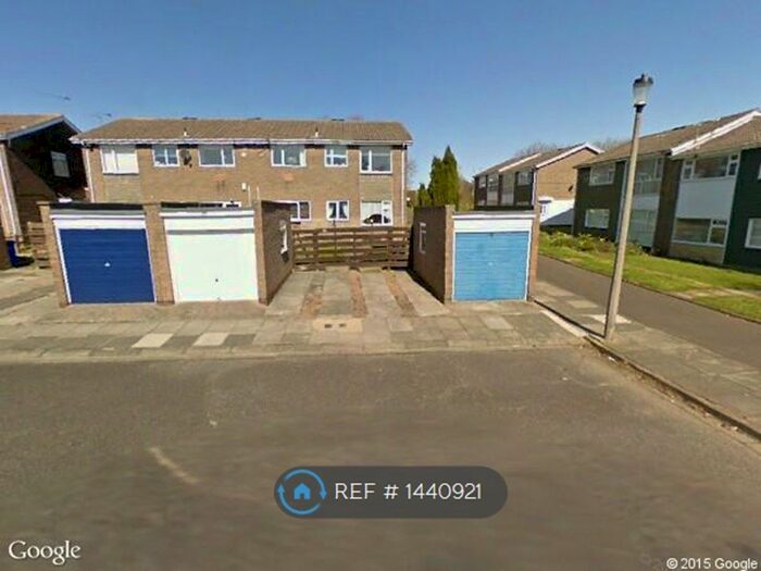 2 Bedroom Flat To Rent In Woodhill Road, Cramlington, NE23