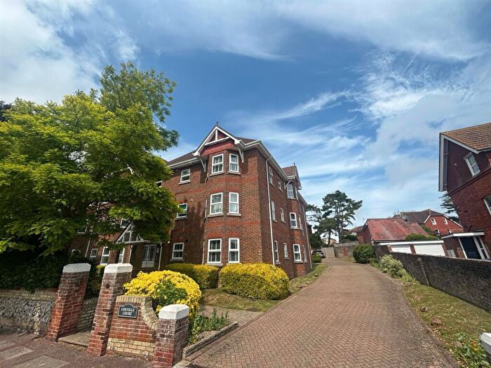 2 Bedroom Flat For Sale In Selwyn Road, Eastbourne, BN21