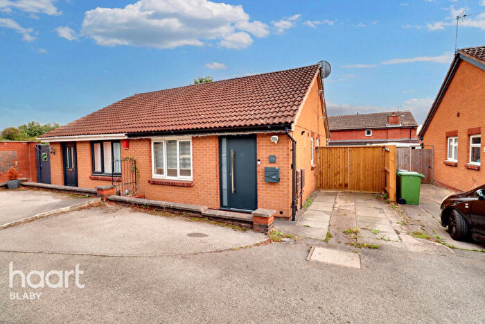 2 Bedroom Semi-Detached Bungalow For Sale In Hewes Close, Glen Parva, LE2