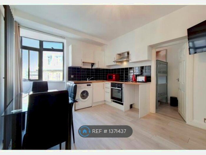 2 Bedroom Terraced House To Rent In Dudley Court, London, W1H