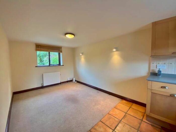 1 Bedroom Cottage To Rent In Wyfold Road, Nr Reading/Henley, RG4
