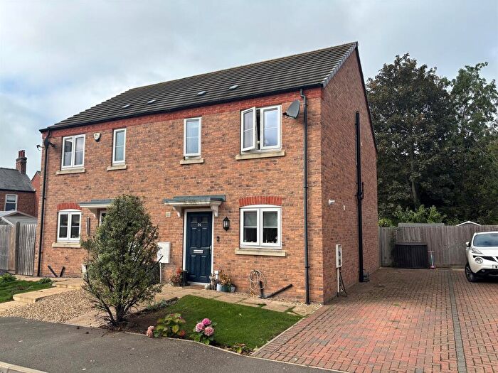 3 Bedroom Semi-Detached House For Sale In Spire View, Holbeach, Spalding, PE12