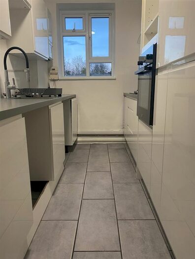 4 Bedroom Flat To Rent In Burnett House, Lewisham Hill, Lewisham, SE13