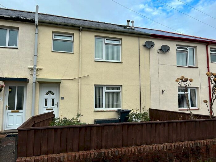 3 Bedroom House To Rent In Kings Crescent, Tiverton, EX16