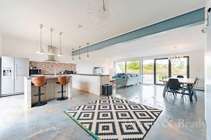 3 Bedroom Barn Conversion To Rent In Chequers Street, East Ruston, NR12