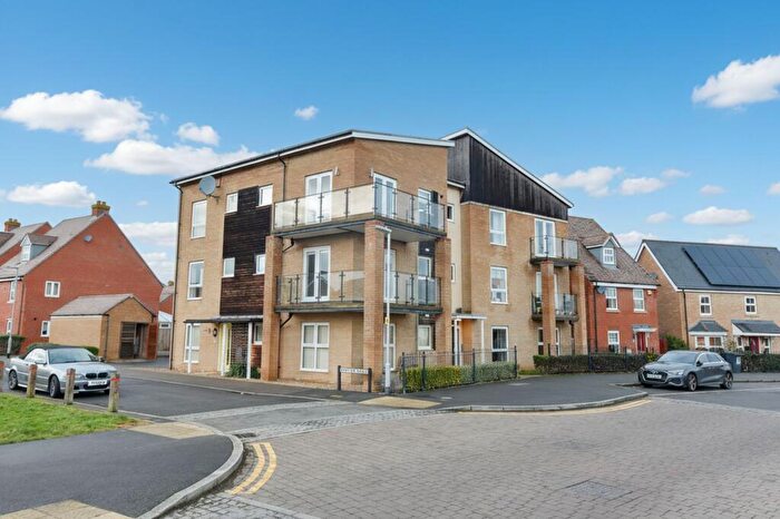 2 Bedroom Apartment For Sale In Venus Avenue, Biggleswade, SG18
